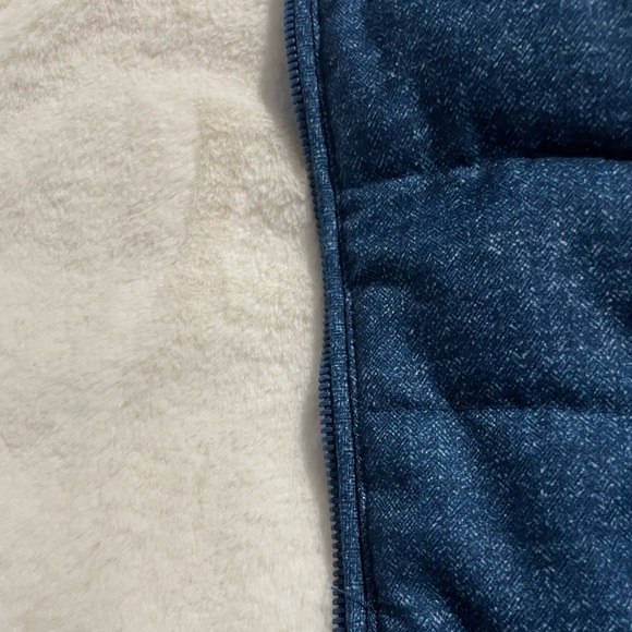 Green Tea puffer vest with detachable hood super soft blue - Picture 5 of 6